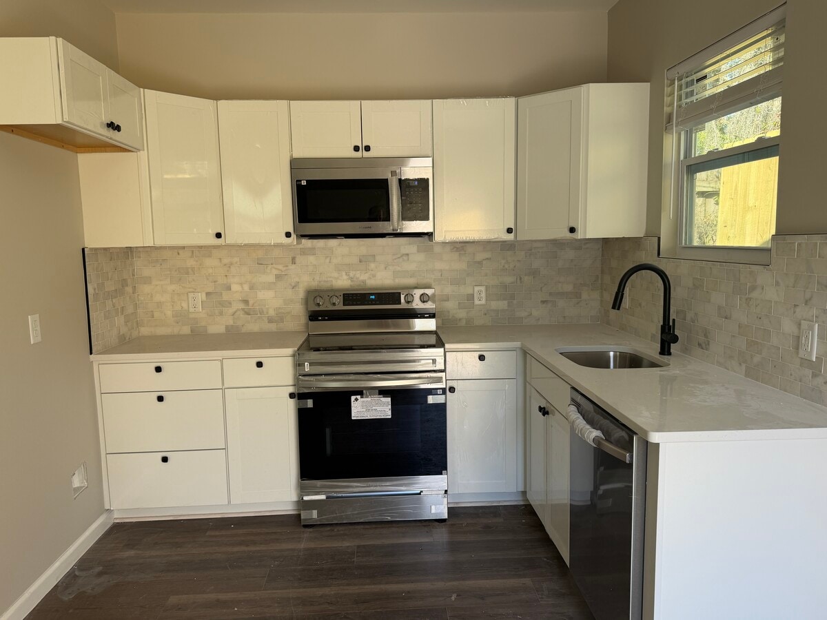 Photo - 3917 Crane St