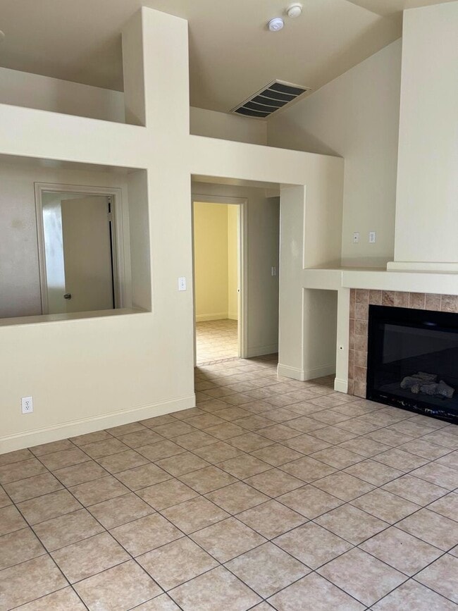 Photo - MOVE-IN READY 3BR/2BA SINGLE FAMILY HOME IN LAS VEGAS