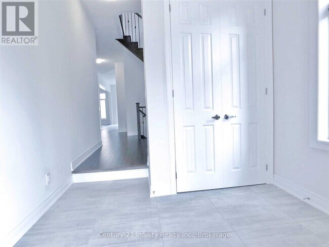 Photo - 9 St Ives Cres