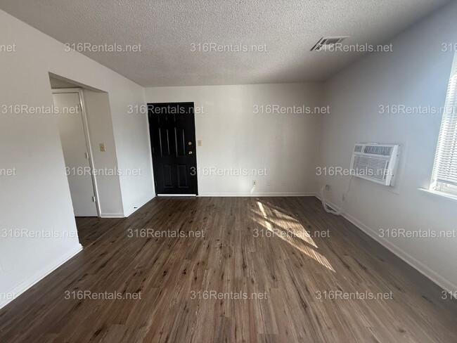 Photo - $675 - Accepting SECTION 8/ Housing Voucher 2 bedroom / 1 bathroom - Newly remodeled Apartment Unidad 1514-203
