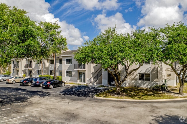 Woodsdale Oaks - Woodsdale Oaks