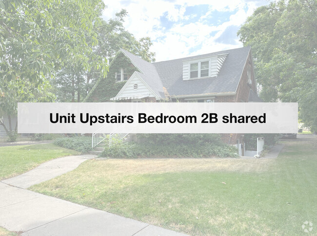 Building Photo - Brick House Duplex Unit Upstairs Bedroom 2B shared