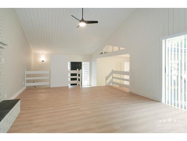 12687-12623 23 Ave