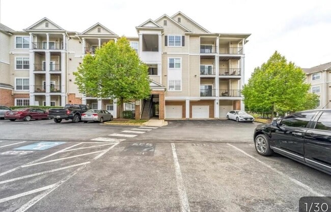 Building Photo - 13502 Derry Glen Ct Unit #403