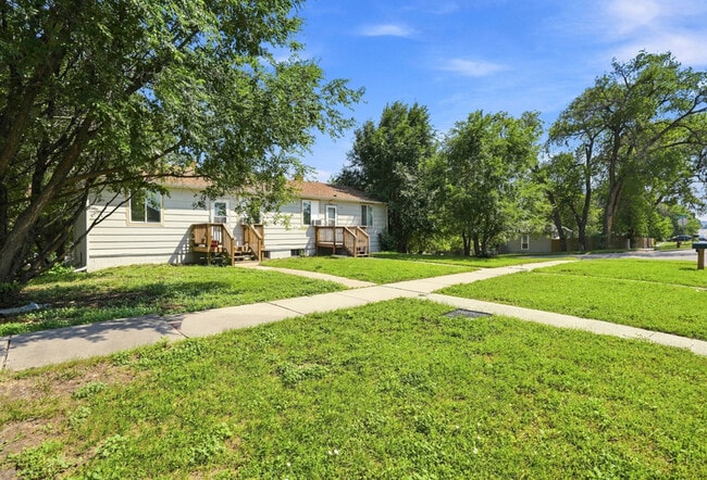 Photo - 904 Willsie Ave