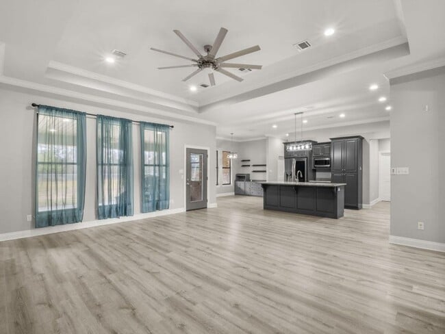 Photo - 102 Hidden Trails