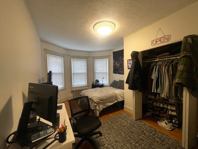 Photo - 143 L St Unit 2
