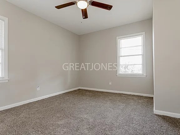 Photo - 4504 Tracy St