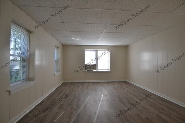 Photo - 120 E North St Unit B3