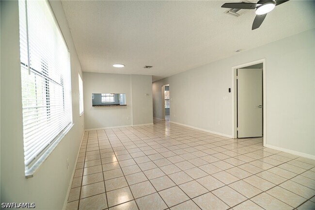 Photo - 5254 Treetops Dr Unidad J101