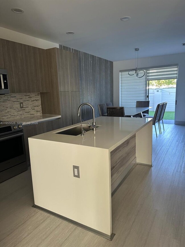 Photo - 7220 NW 103rd Path Unit 7220