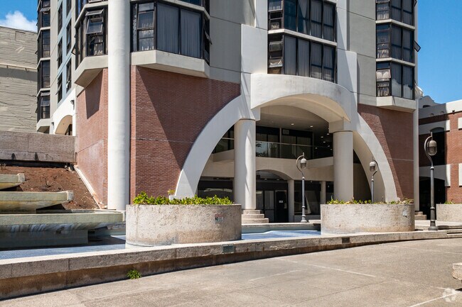 Chinatown Gateway Plaza