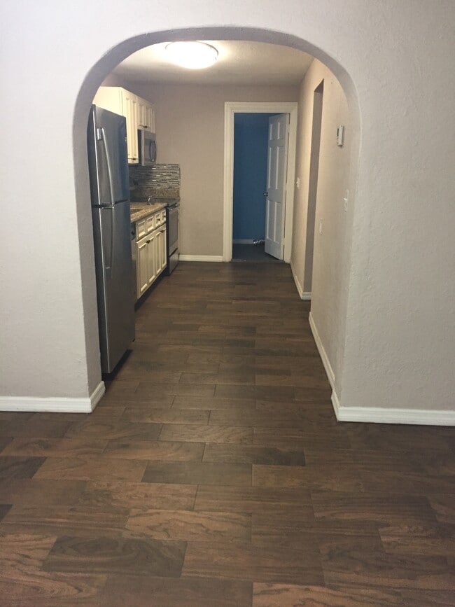 Photo - 873 10th Ave S