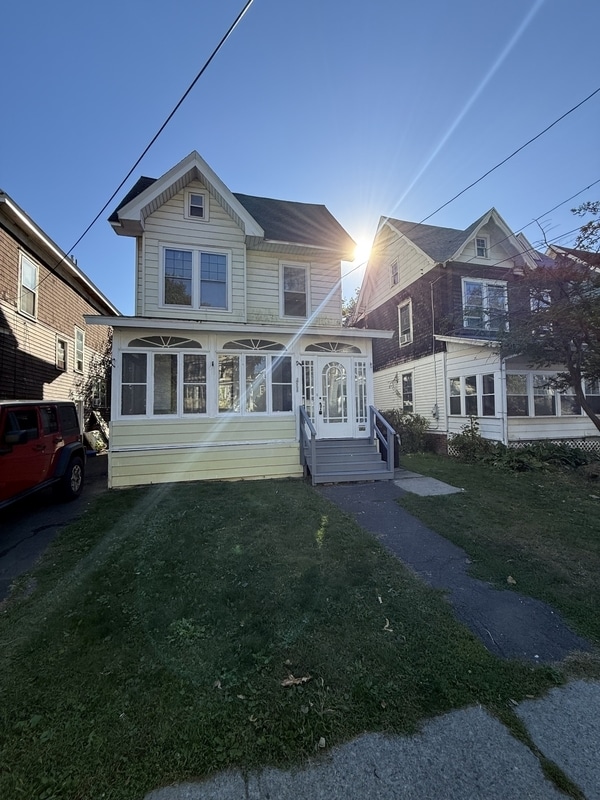 Building Photo - 898 Myrtle Ave Rental