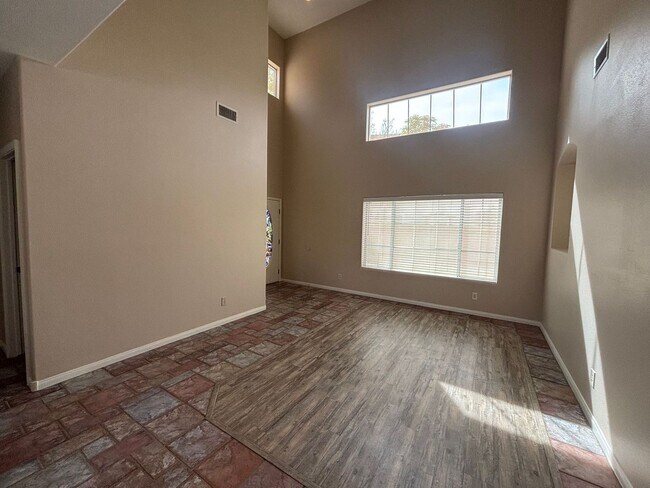 Photo - 8585 Ebony Hills Way