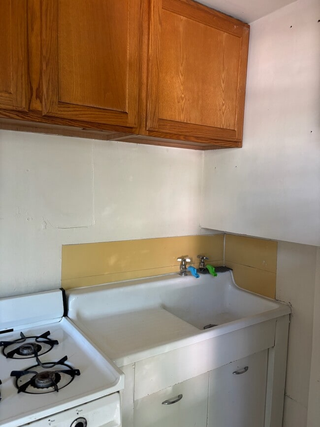 Photo - 129 E Gorham St