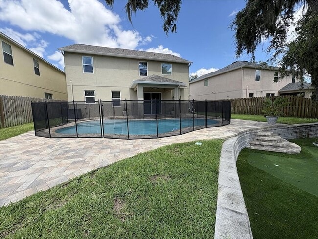 5822 Tulip Flower Dr