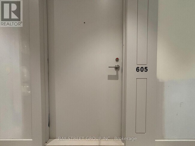 Photo - 4010 Eglinton Ave W Unit 605