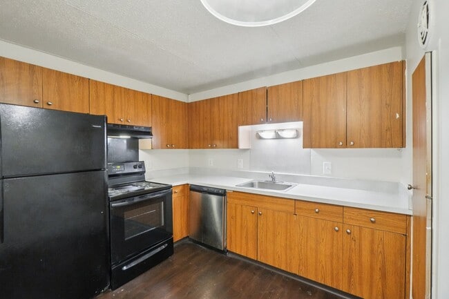 2b. 1 bath Kitchen