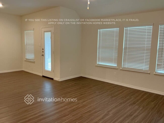 Photo - 753 Jamestown Ln