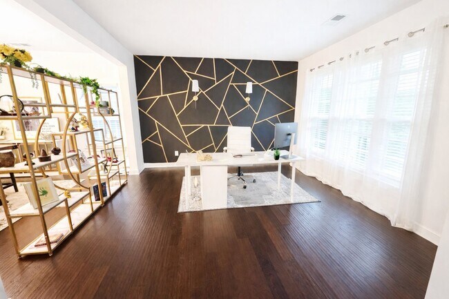 Photo - 11010 Watterson Square Ln