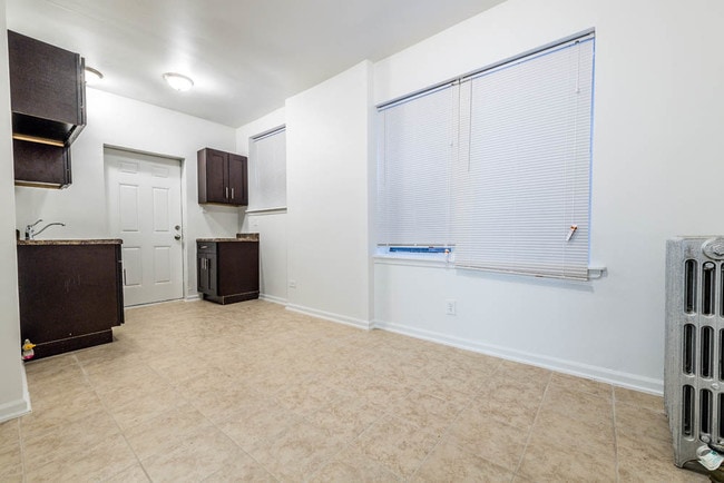 Photo - 418-24 S Laramie Ave