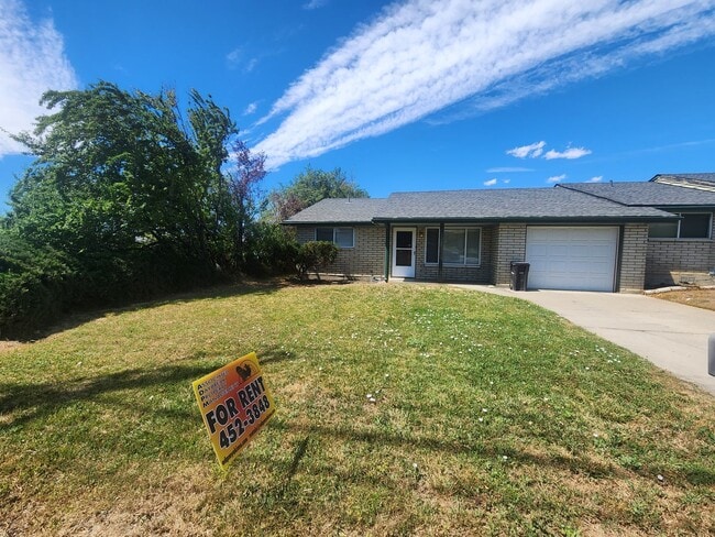 Building Photo - 102 N 48th Ave