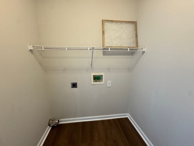 Photo - Spacious 3 bedroom, two bathroom home close to GM, Magna and Industrial Park