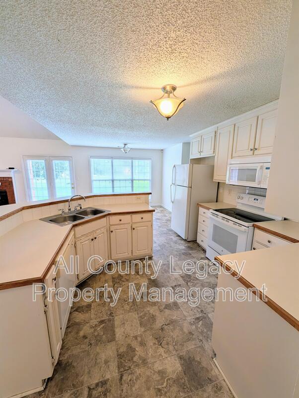 Photo - 1491 Elena Dr