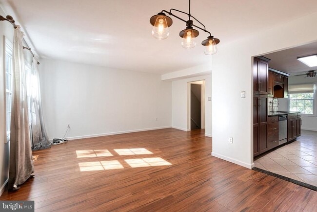 Building Photo - 1640 Mt Airy Ct Rental