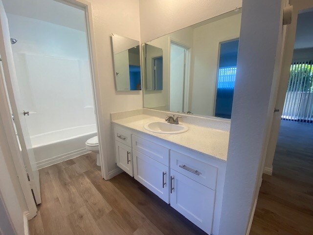 Newport Villa Apartments