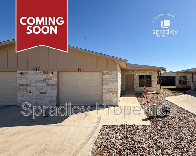 Building Photo - 1044 Hibiscus Dr