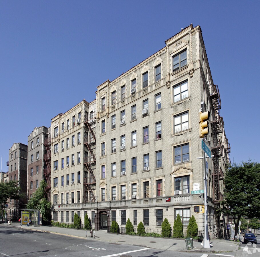 3065 Grand Concourse - 3065 Grand Concourse Apartments