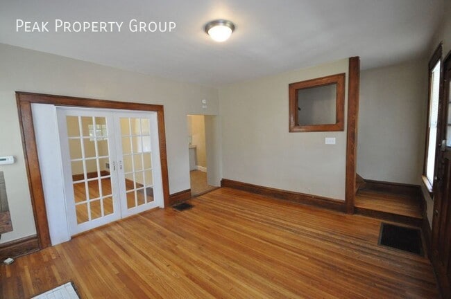 Photo - 396 E Northwood Ave