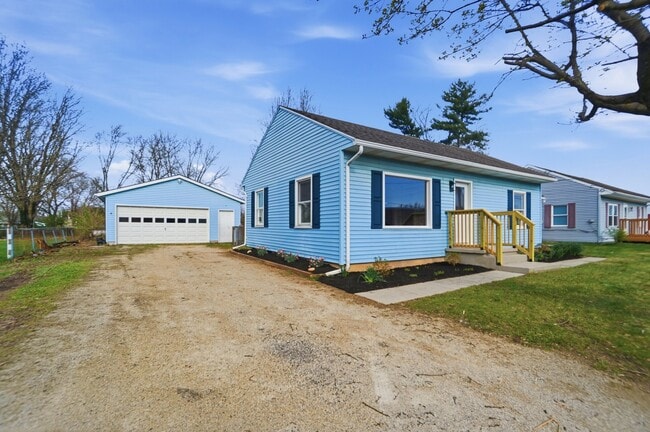 Photo - 2351 Burden Dr