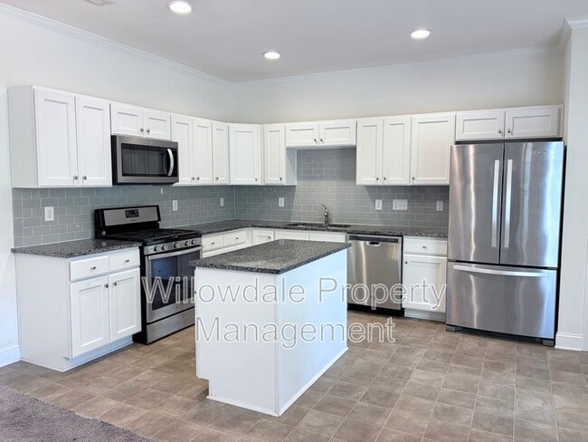 Photo - 100 Spring Pine Ln