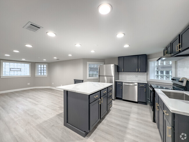 Building Photo - 1536 N Hamlin Ave Unit G03C Rental