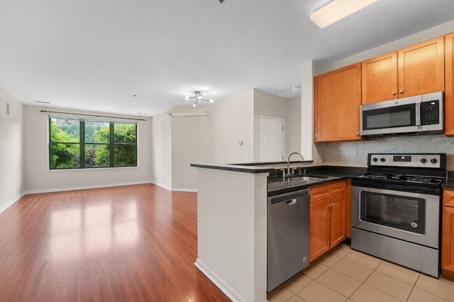 Photo - 24 Ave at Port Imperial Unit 236