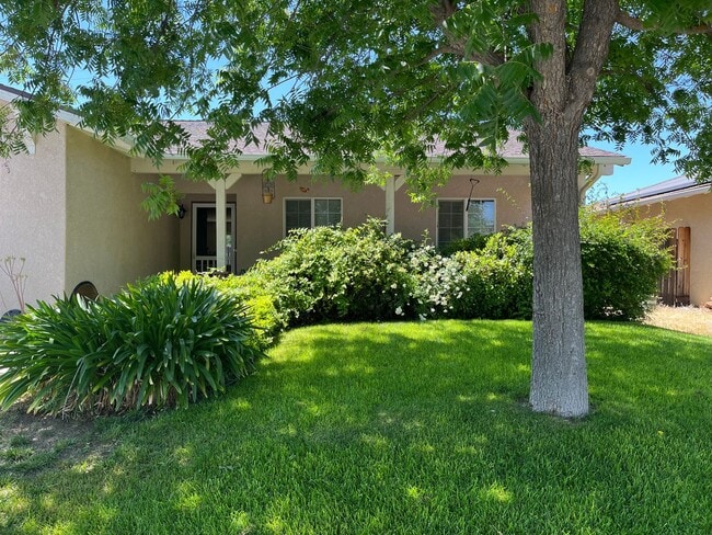 Photo - 1665 Aldo Way House