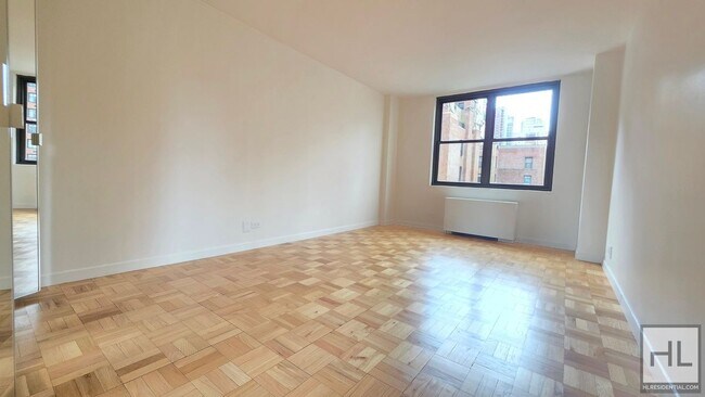 Midtown East One-Bedroom with Open Views