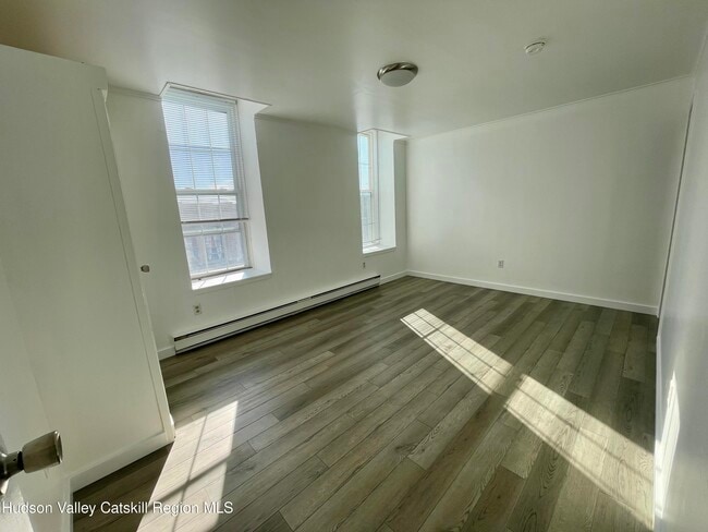 Photo - 602 Warren St