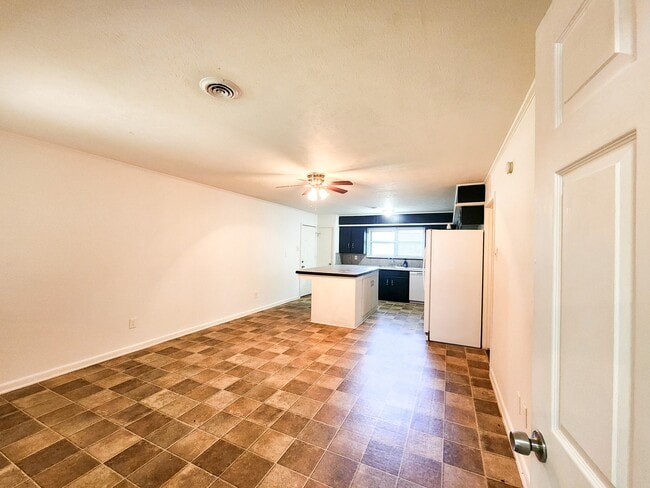Photo - 1307 Dwinnell St