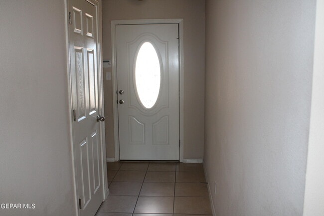 Photo - 14561 Jesus Almeida