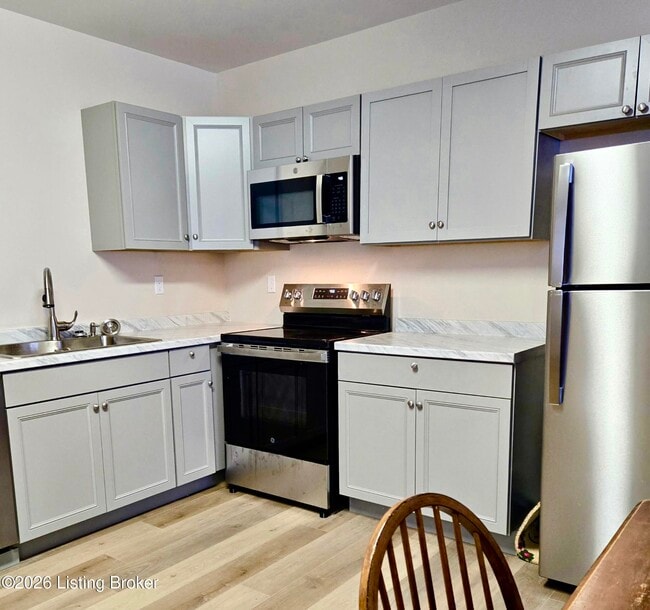 Photo - 2220 Griffiths Ave