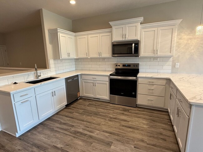 Photo - 2 Bedroom/2.5 Bath ranch townhome with 2 stall garage located in SE Lincoln