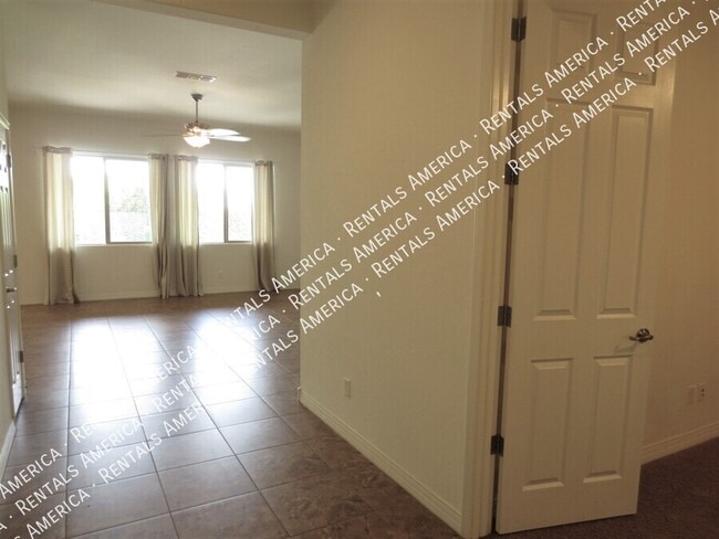 Photo - 1133 E Buckingham Ave