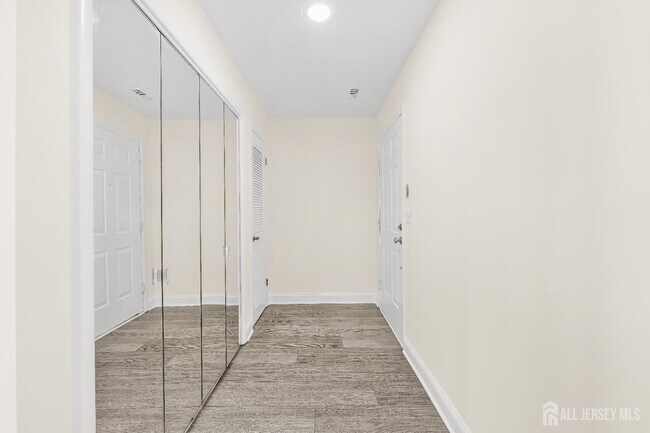 Photo - 163 Hidden Hollow Ct