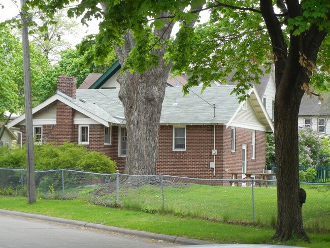 Photo - Charming 3-Bed Home with Hardwood Floors and 1400 Sq Ft of Comfort in Minneapolis