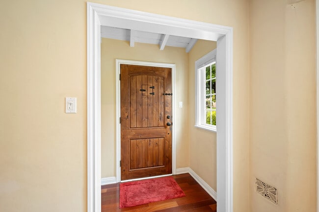 Photo - 1814 Vickers Dr