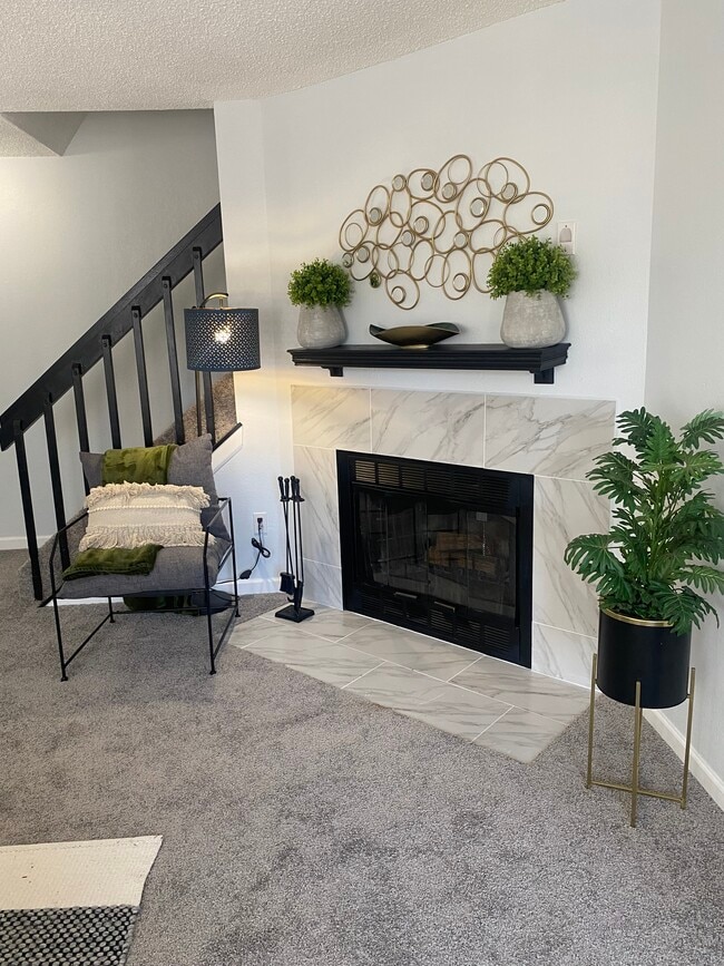 Building Photo - 4356 Hawks Lookout Ln Unit 4356